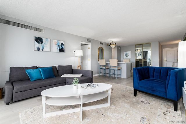 1020 15th Street 32H, Denver, CO 80202