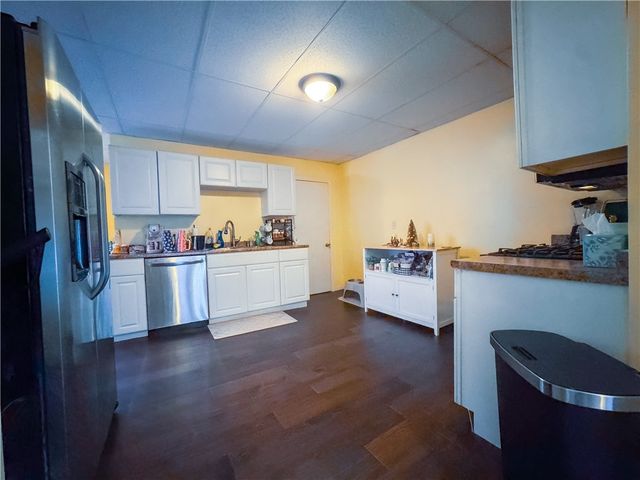 16 Jennison Road, Warwick, RI 02889