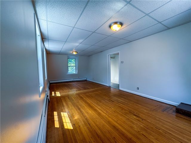 16 Jennison Road, Warwick, RI 02889