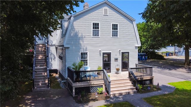 16 Jennison Road, Warwick, RI 02889