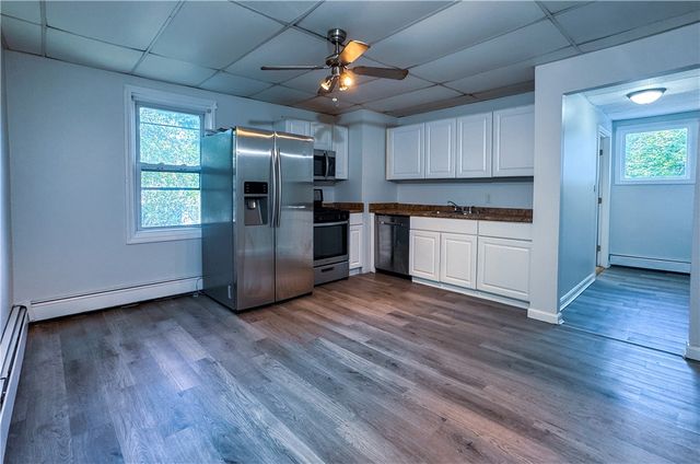 16 Jennison Road, Warwick, RI 02889