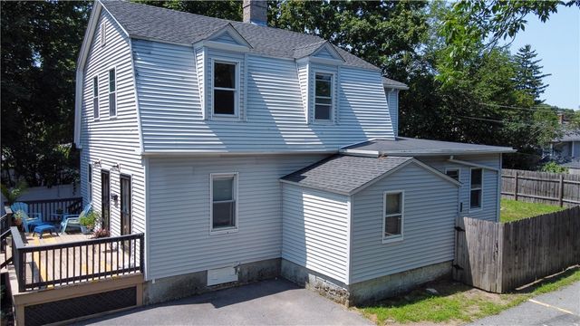 16 Jennison Road, Warwick, RI 02889