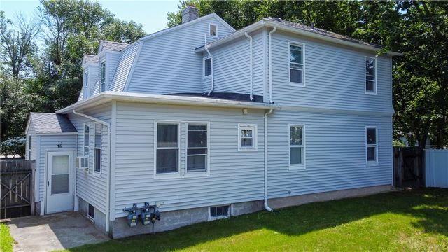 16 Jennison Road, Warwick, RI 02889