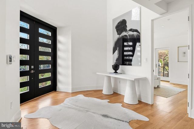 3001 FOXHALL RD NW, Washington, DC 20016