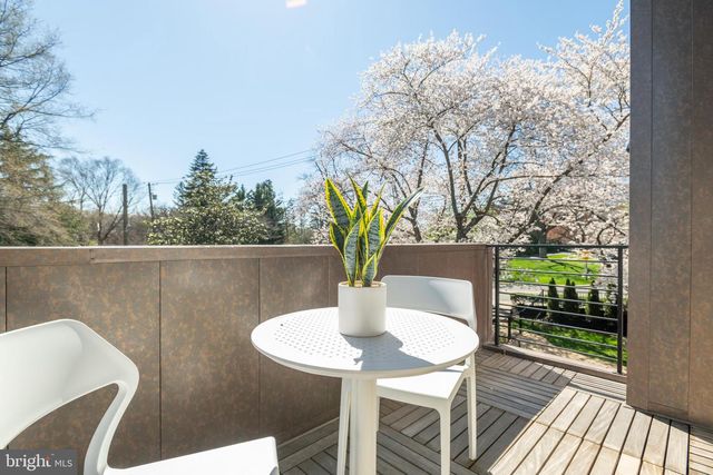 3001 FOXHALL RD NW, Washington, DC 20016