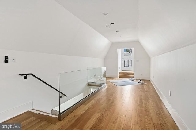 3001 FOXHALL RD NW, Washington, DC 20016