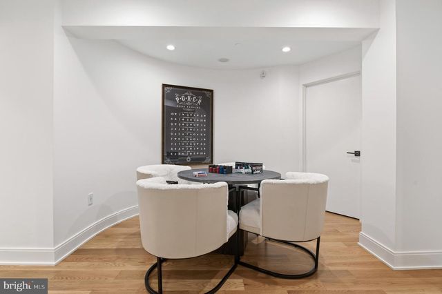 3001 FOXHALL RD NW, Washington, DC 20016