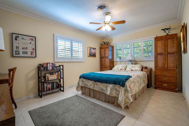 3920 NE 27th Avenue, Lighthouse Point, FL 33064