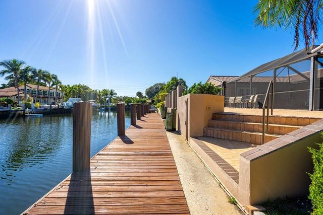 3920 NE 27th Avenue, Lighthouse Point, FL 33064