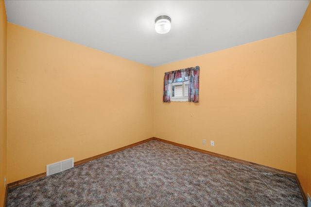 3323 E JACKSON Ave, Spokane, WA 99217