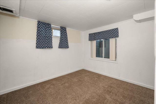 3323 E JACKSON Ave, Spokane, WA 99217