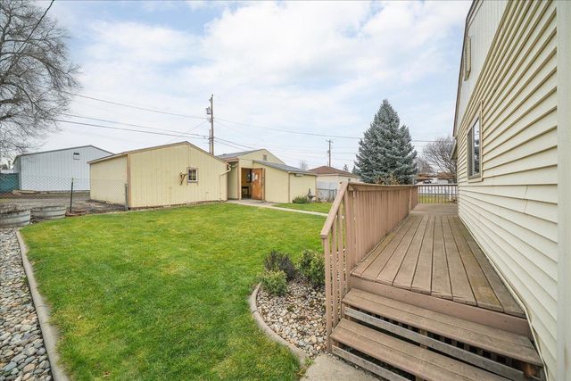 3323 E JACKSON Ave, Spokane, WA 99217