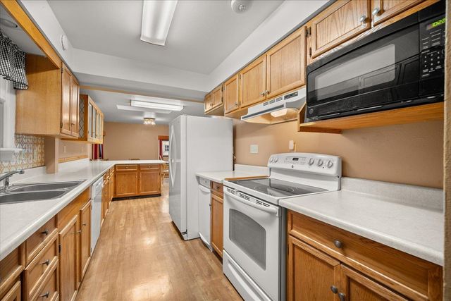 3323 E JACKSON Ave, Spokane, WA 99217