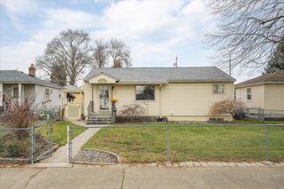 3323 E JACKSON Ave, Spokane, WA 99217