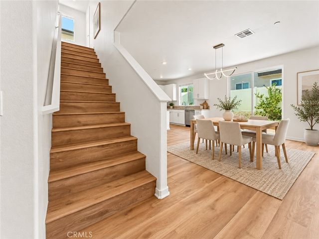 588 Calderwood Lane, Rialto, CA 92377