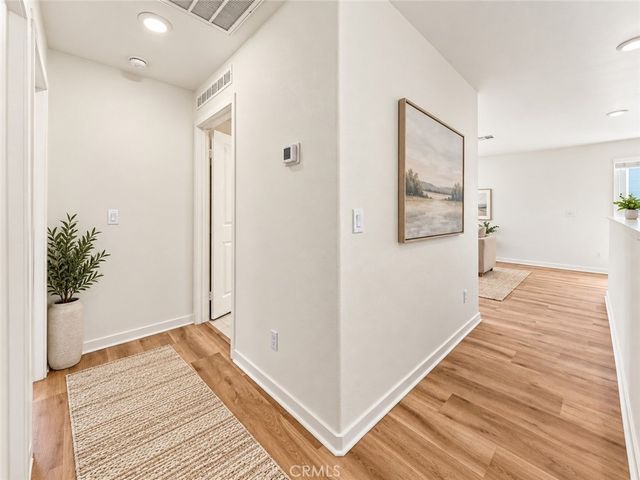 588 Calderwood Lane, Rialto, CA 92377