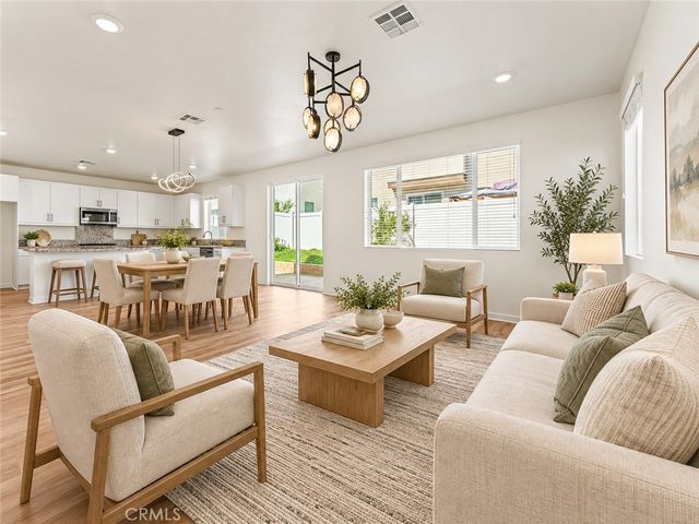 588 Calderwood Lane, Rialto, CA 92377