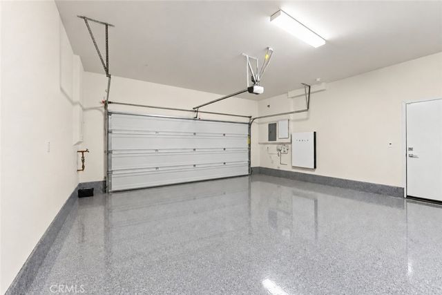 588 Calderwood Lane, Rialto, CA 92377