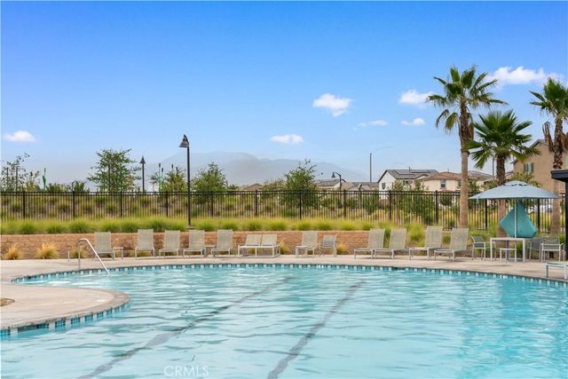 588 Calderwood Lane, Rialto, CA 92377