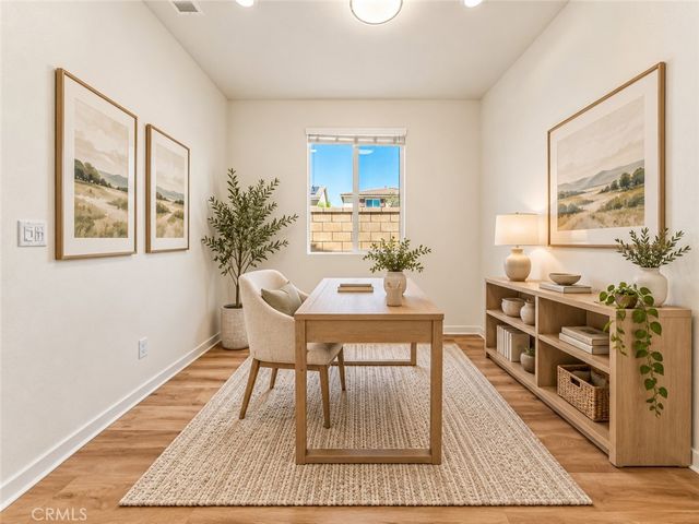 588 Calderwood Lane, Rialto, CA 92377