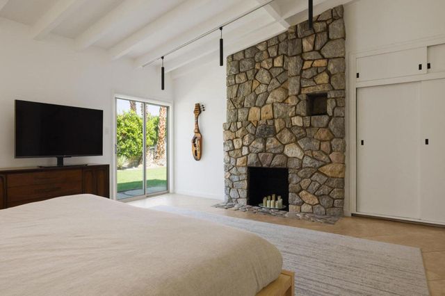 1392 N Paseo De Anza, Palm Springs, CA 92262