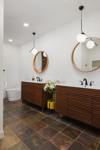 1392 N Paseo De Anza, Palm Springs, CA 92262
