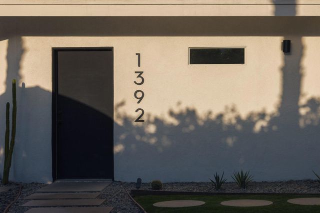 1392 N Paseo De Anza, Palm Springs, CA 92262