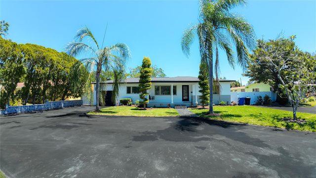 936 ALCAZAR WAY S, St Petersburg, FL 33705