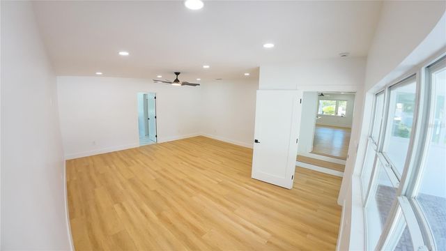 936 ALCAZAR WAY S, St Petersburg, FL 33705