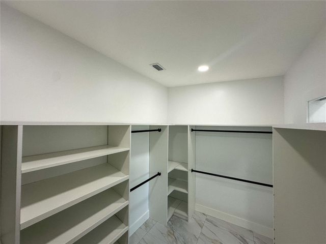 936 ALCAZAR WAY S, St Petersburg, FL 33705