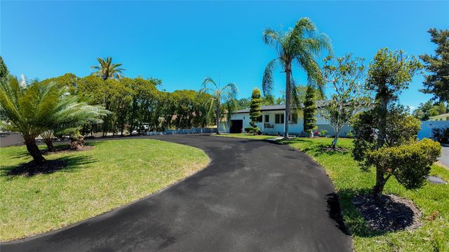 936 ALCAZAR WAY S, St Petersburg, FL 33705