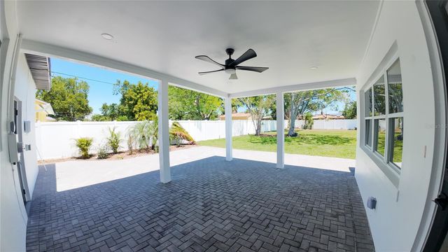 936 ALCAZAR WAY S, St Petersburg, FL 33705