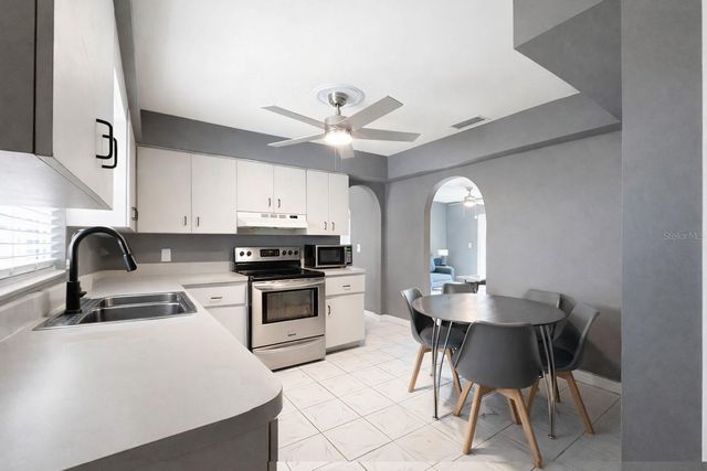 7439 WAYLAND BOULEVARD, Orlando, FL 32807