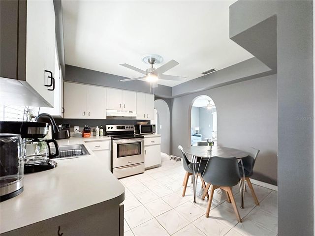 7439 WAYLAND BOULEVARD, Orlando, FL 32807