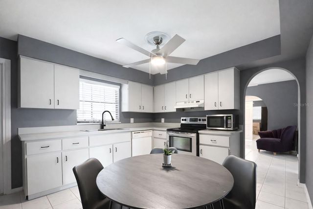 7439 WAYLAND BOULEVARD, Orlando, FL 32807