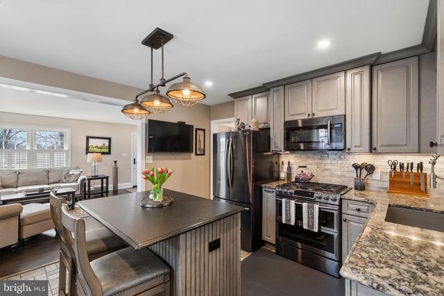 11 14TH ST E, Frederick, MD 21701