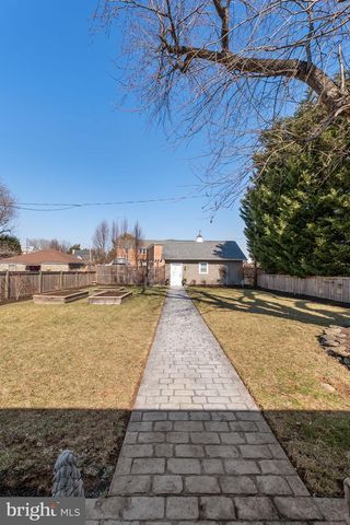 11 14TH ST E, Frederick, MD 21701