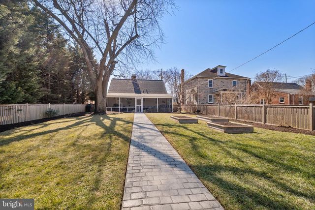 11 14TH ST E, Frederick, MD 21701