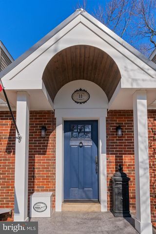 11 14TH ST E, Frederick, MD 21701