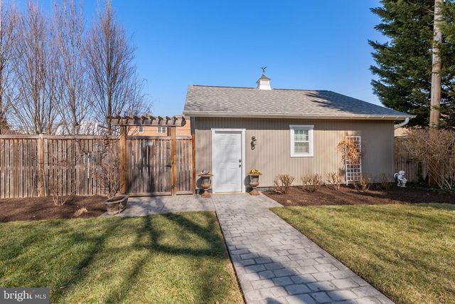 11 14TH ST E, Frederick, MD 21701