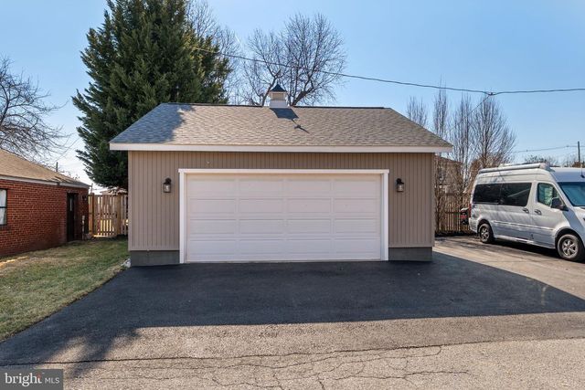 11 14TH ST E, Frederick, MD 21701