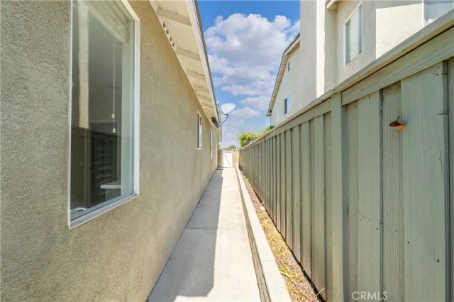 7266 Citrus Valley Ave, Eastvale, CA 92880