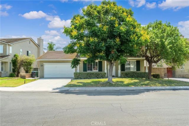 7266 Citrus Valley Ave, Eastvale, CA 92880