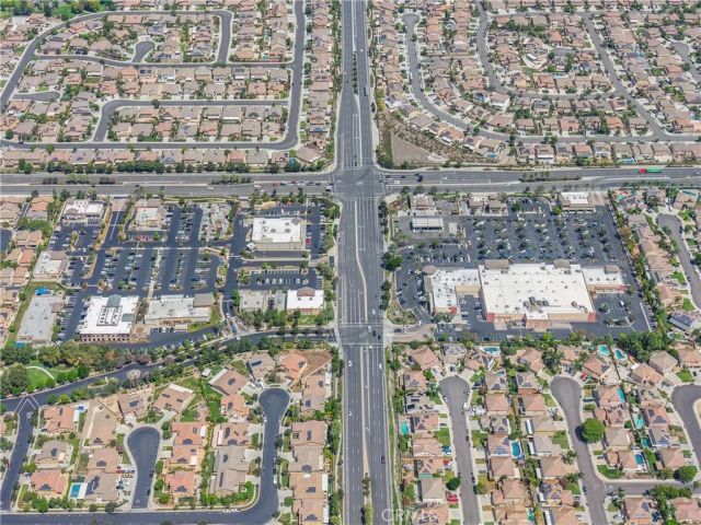 7266 Citrus Valley Ave, Eastvale, CA 92880