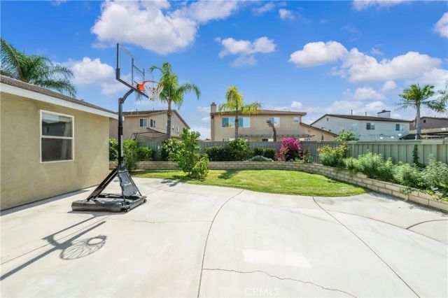7266 Citrus Valley Ave, Eastvale, CA 92880