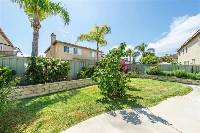 7266 Citrus Valley Ave, Eastvale, CA 92880