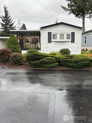 930 Mt Villa Loop, Enumclaw, WA 98022