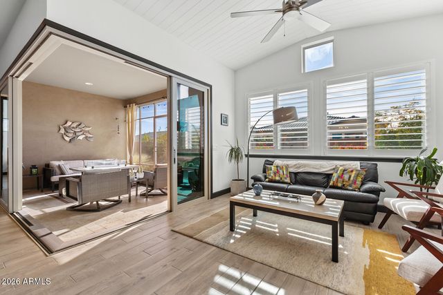 21257 W HILLCREST Boulevard, Buckeye, AZ 85396