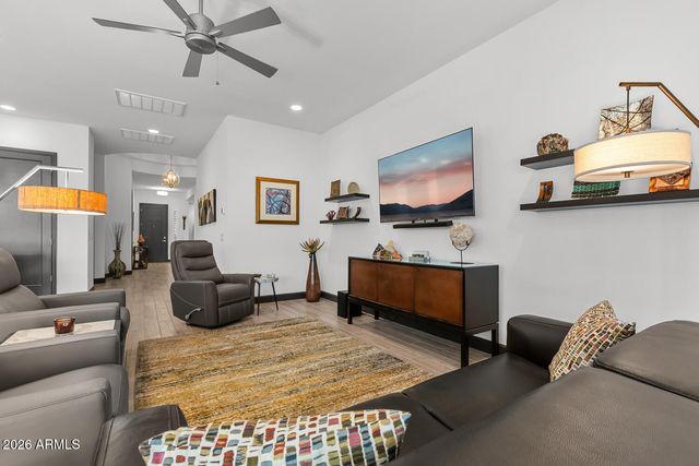 21257 W HILLCREST Boulevard, Buckeye, AZ 85396