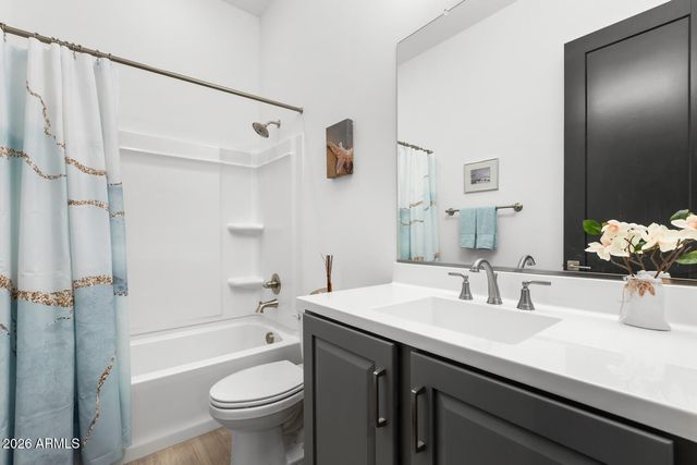 21257 W HILLCREST Boulevard, Buckeye, AZ 85396